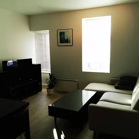 شقة Modern Apt, Super Central Location W/parking, 1br *